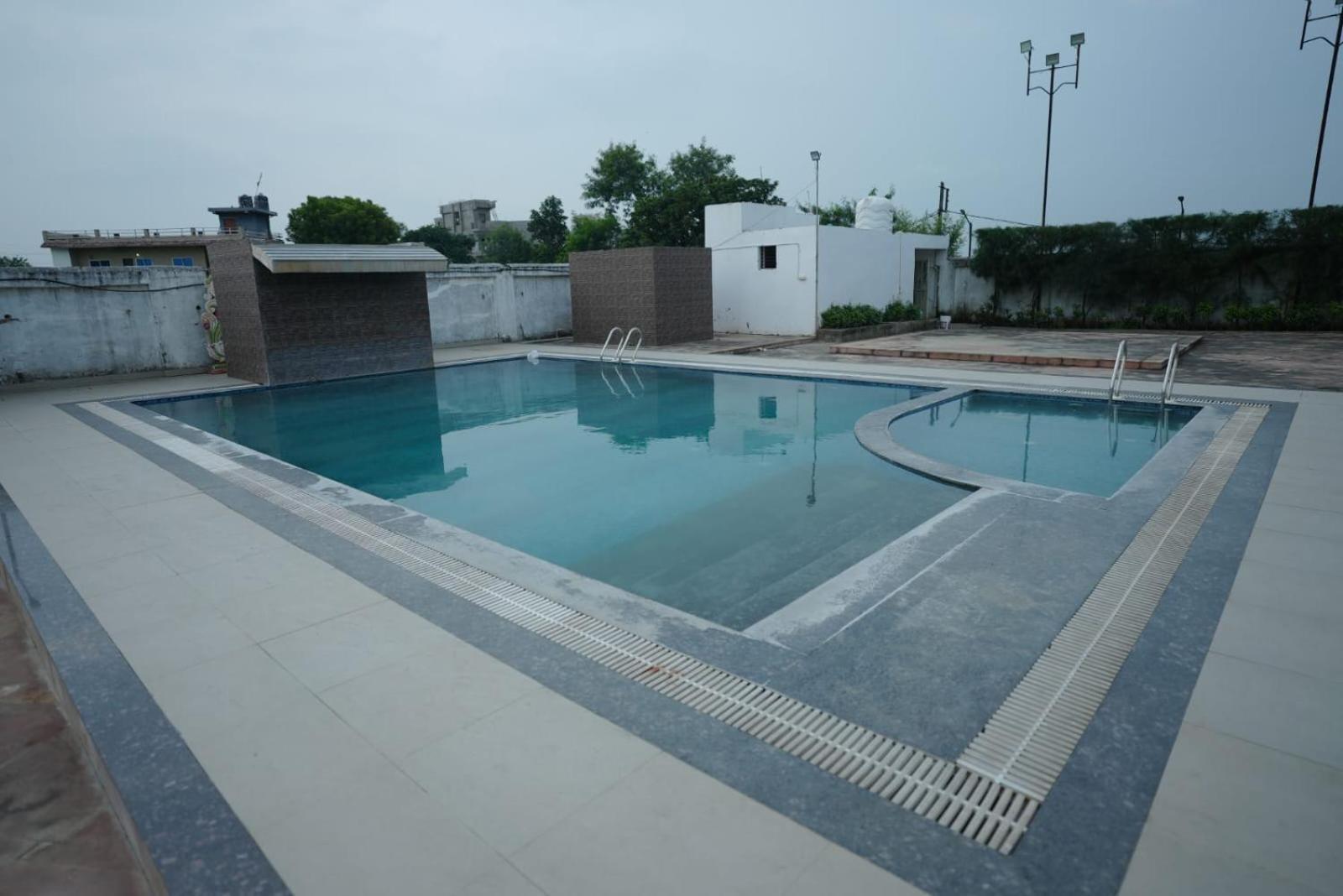 Palak Palace Hotels And Resort Bhopal Buitenkant foto